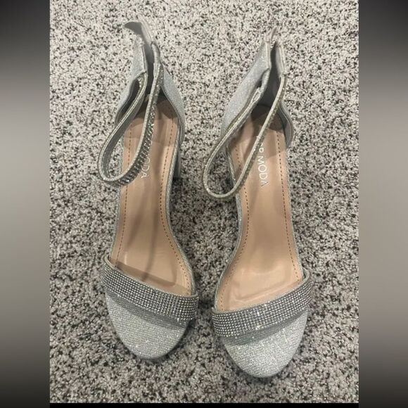 TOP Moda Silver Delia-80 Ankle Strap Rhinestone High Heel Sandal - Picture 2 of 7